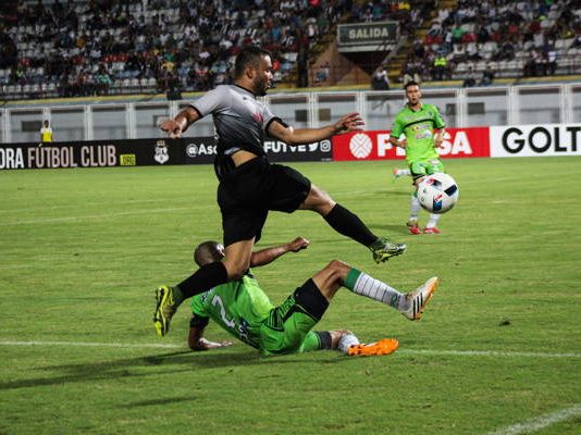 Táchira resbala y Zamora se hace líder. Resumen Jornada 9 (goles + asistencias)