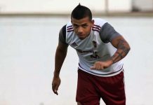 Francisco Flores: En La Vinotinto «contento como el primer día»