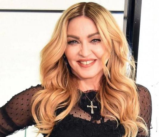 Madonna celebra sus 60 años en Marruecos escondida tras un velo