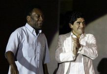 Pelé felicita a Maradona con un extraño mensaje