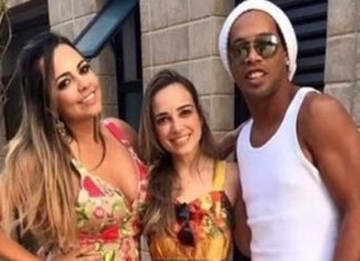Ronaldinho retoma relación con sus dos novias