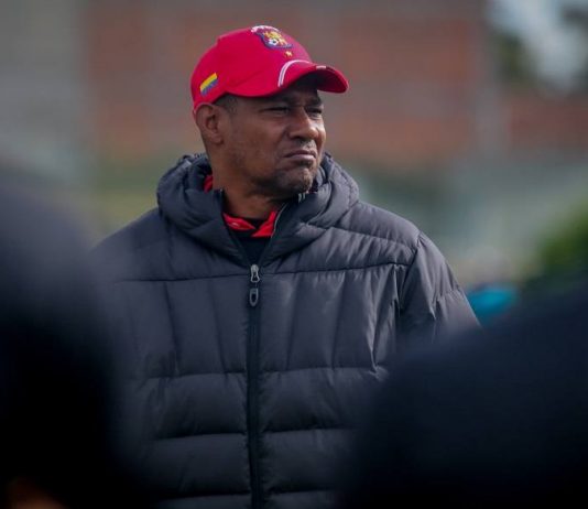 Caracas FC cae en el último minuto, pero Noel Sanvicente queda contento