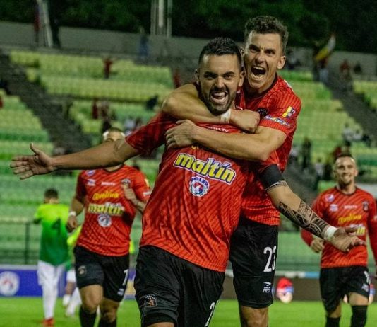 Caracas FC acribilla al campeón Zamora en diez minutos (+Video Goles)