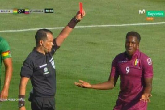 Venezuela hace terrible partido y Colombia la deja dependiendo de un milagro